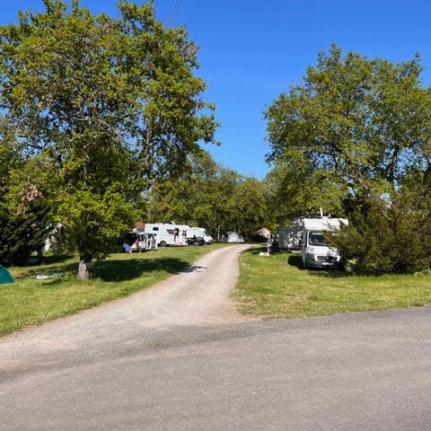 Pitch - Pitch + vehicle