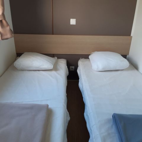 MOBILHOME 8 personnes - 3 chambres 35m²
