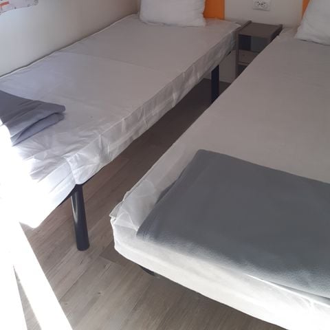 MOBILHOME 4 personnes - Confort 30m² - 2 chambres