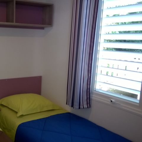 BUNGALOW 6 personnes - Mobil-home | Comfort XL | 3 Ch. | 6 Pers. | Terrasse surélévée non couverte | TV