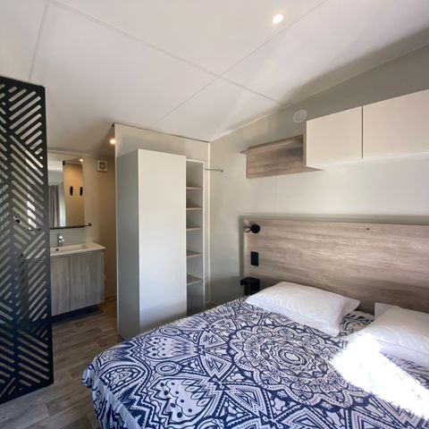 Stacaravan 4 personen - Mobile-home | Premium | 2 slaapkamers | 4 pers. | Verhoogd terras | 2 badkamers | TV