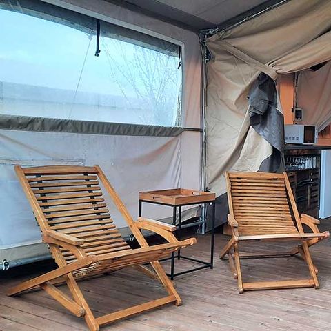 Tente en toile et en bois 4 personnes - LOUBRESSAC