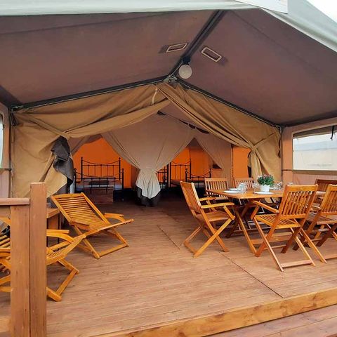 Tente en toile et en bois 4 personnes - LOUBRESSAC
