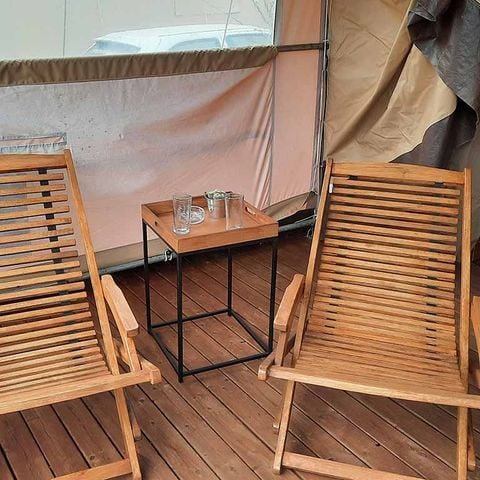 TENTE TOILE ET BOIS 4 personnes - LOUBRESSAC