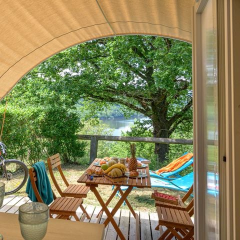 Zelt 4 Personen - Coco Sweet 2 Zimmer/ ohne Sanitäranlagen + Überdachte Terrasse 2/4 Pers.