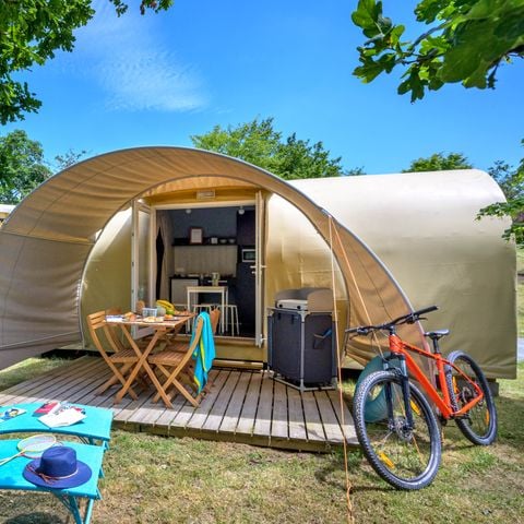 Zelt 4 Personen - Coco Sweet 2 Zimmer/ ohne Sanitäranlagen + Überdachte Terrasse 2/4 Pers.