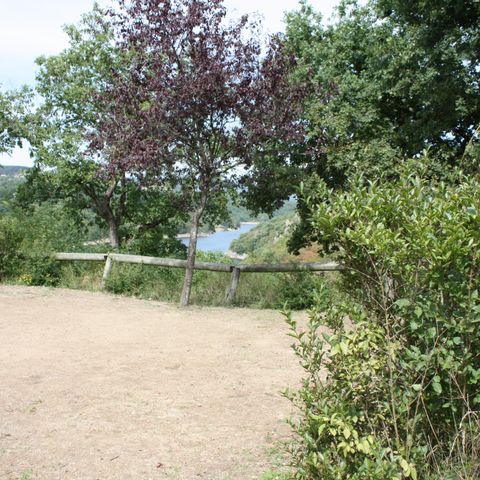 Piazzola - Pacchetto natura (1 tenda, roulotte o camper / 1 auto)