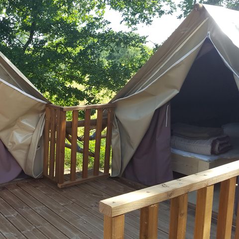 Insolite 6 personnes - Le Nid (sanitaires communs du camping)