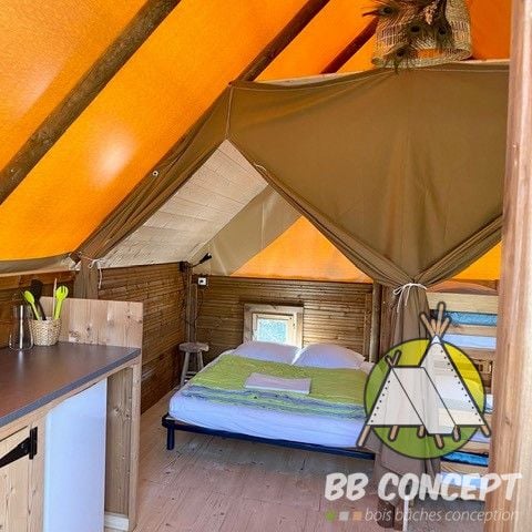 Tente 4 personnes - Amazone - moins de 7 nuits (sanitaires communs du camping)