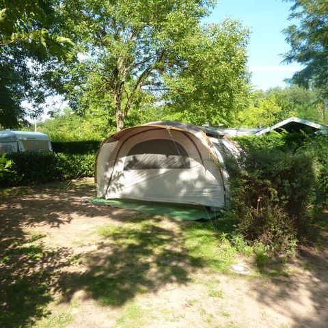 EMPLACEMENT - Forfait 1 véhicule, sans électricité