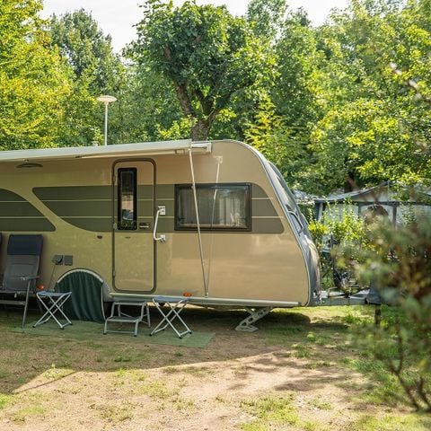 Kampeerplaats - Pakket voor 1 voertuig, zonder elektriciteit