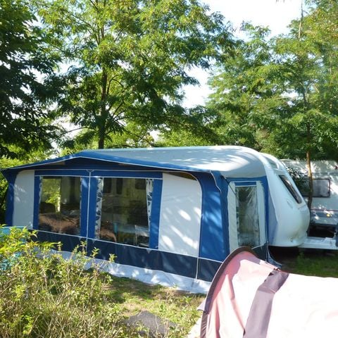 Pitch - Fixed price for 1 vehicle + electricity