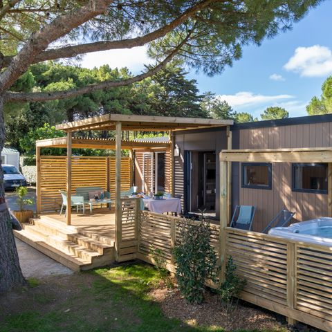 MOBILHOME 6 personnes - EXCLUSIF 3 chambres Jacuzzi  avec suite parentale