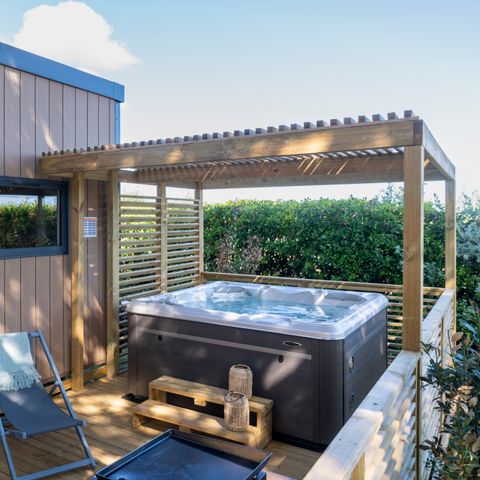 CASA MOBILE 6 persone - ESCLUSIVA Jacuzzi con 3 camere da letto e suite padronale