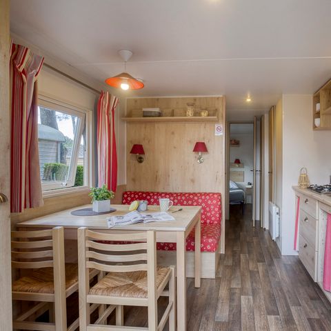 Unusual 4 persons - 2 Bedroom Caravan