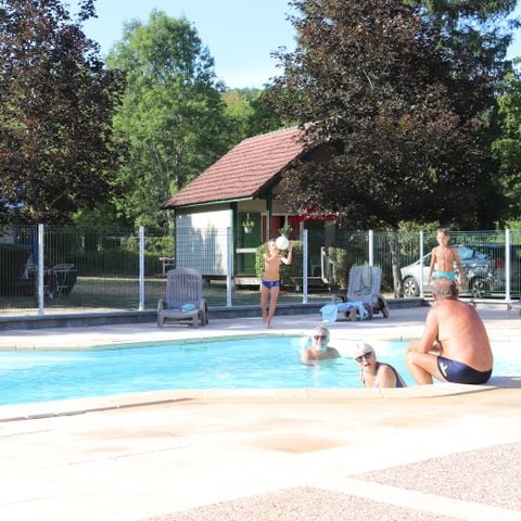 Village Chalets – Le Rû Du Pré - Camping Yonne