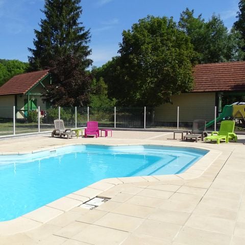 Village Chalets - Le Rû Du Pré - Camping Yonne - Image N°3