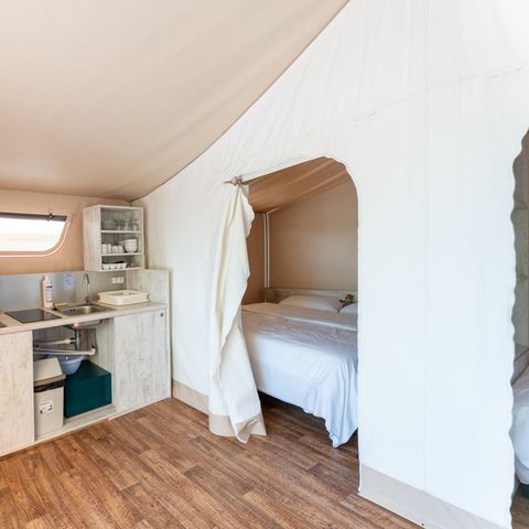 Canvas and wooden tent 4 persons - Nature Lodge tent - 2 bedrooms - Fitted kitchen - Bathroom