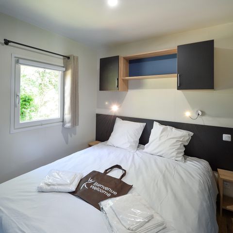 BUNGALOW 4 personnes - Mobil-home Camelot Premium 32m² (2 chambres) + grande terrasse couverte/ Zone piétonne 4 pers