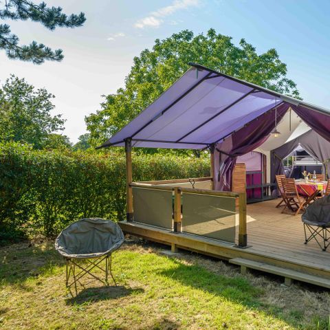 Safarizelt 5 Personen - Freeflower Confort 37m² (2 Schlafzimmer) + überdachte Terrasse 13m² - ohne Sanitäranlagen - 5 pers.