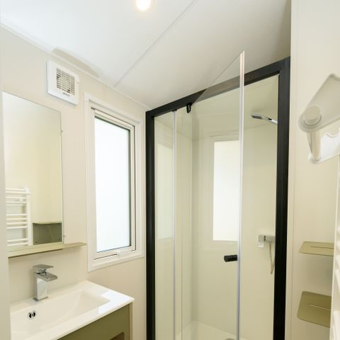 Mobilheim 4 Personen - Mobilheim Yvain Confort 27m² (2 Zimmer) + überdachte Terrasse + TV / Fußgängerzone 4 Pers.