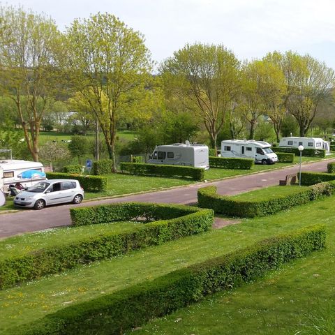 PLOT - Nature package (1 tent, caravan or camper / 1 car)