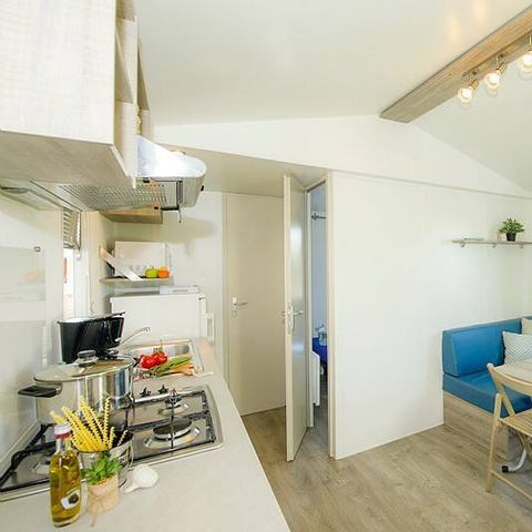 Stacaravan 4 personen - Klassiek | 2 Slaapkamers | 4 Pers | Lounge Terras | 1 Badkamer | Airconditioning