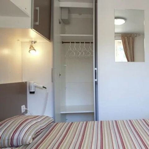 MOBILHOME 6 personnes - Mobil-home | Classic | 2 Ch. | 4/6 Pers. | Terrasse surélevée | Clim.