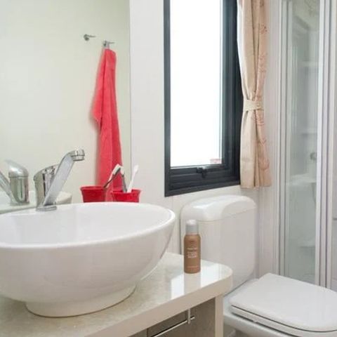 MOBILHOME 4 personnes - Mobil-home | Comfort | 2 Ch. | 4 Pers. | Terrasse surélevée | Clim.