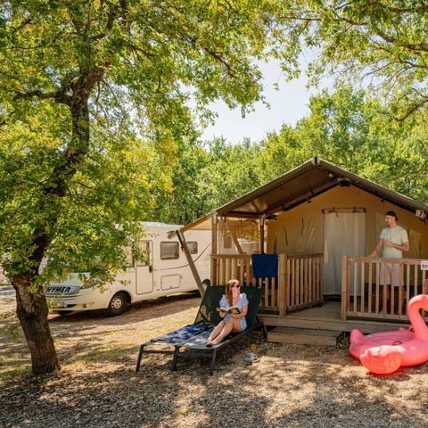 Tente en toile et en bois 5 personnes - Tente Safari | 2 Ch. | 4/5 Pers. | Clim.