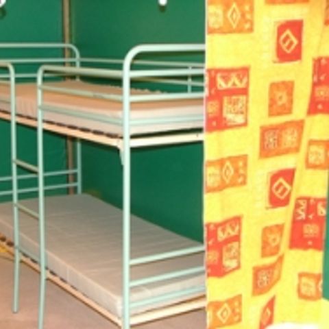 Chalet 5 personnes - TOILE CONFORT avec sanitaires