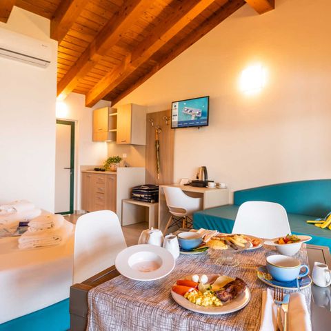 STUDIO 3 personnes - Studio Deluxe (2 adultes et 1 enfant max)