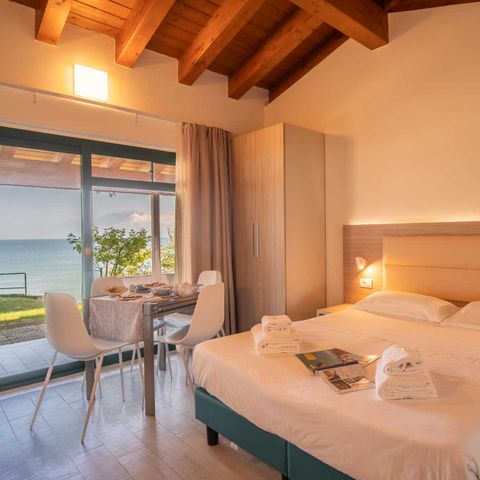 Studio 3 persons - Studio Deluxe (2 adults and 1 child max)