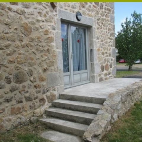 GÎTE 15 personnes - GITE PIOULLOUSE