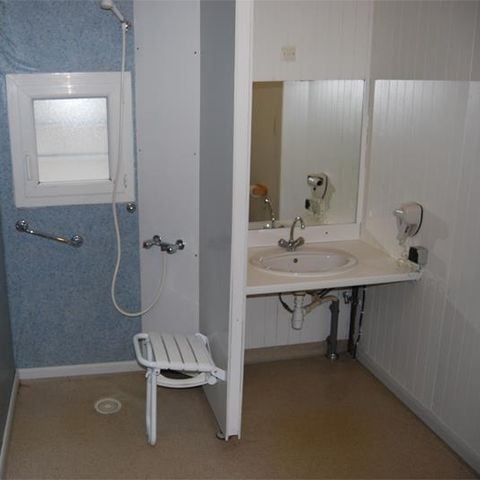 Chalet 2 persons - Chalet for people with reduced mobility "l'O douce" 34m² - 1 bedroom + covered terrace - 2/4 pers