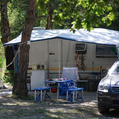 Pitch - Comfort - electricity 10A 2 pers.