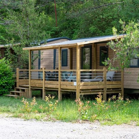 Mobilhome 4 personnes - Premium Trendy 28m² - 2 chambres + terrasse couverte + Clim + TV
