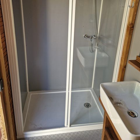 Stellplatz - Freecamp Original Premium Package (inkl. Strom 10A) - 2/6 pers.