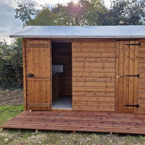 Stellplatz - Freecamp Original Premium Package (inkl. Strom 10A) - 2/6 pers.