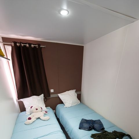 Stacaravan 4 personen - Stacaravan Confort Cocoon Clim 28m² (2bed-4pers) + Overdekt terras + Airconditioning - Tarief 1 tot 4 pers. 4 pers.