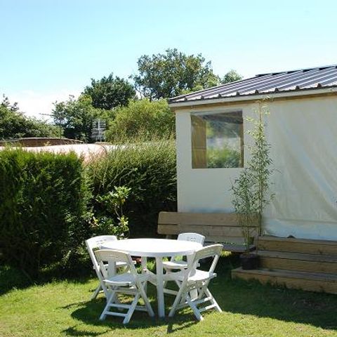 BungalowTent 4 personen - BEURDY 20 - zonder sanitair 21 m²