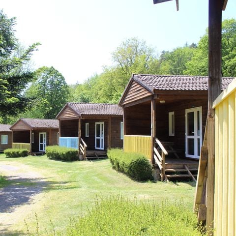CHALET 4 personnes - Chalet Arbre : 2 chambres + TV, 4 pers