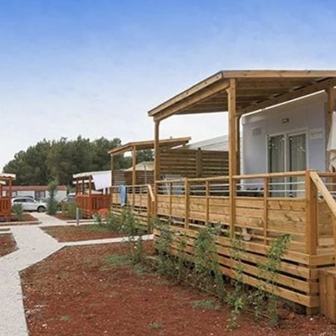 Mobilheim 6 personen - Comfort | 3 Zi. | 6 Pers. | Erhöhte Terrasse | 2 Bäder | Klimaanlage
