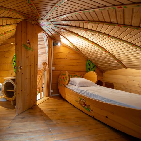 UNUSUAL ACCOMMODATION 6 people - Mushroom House