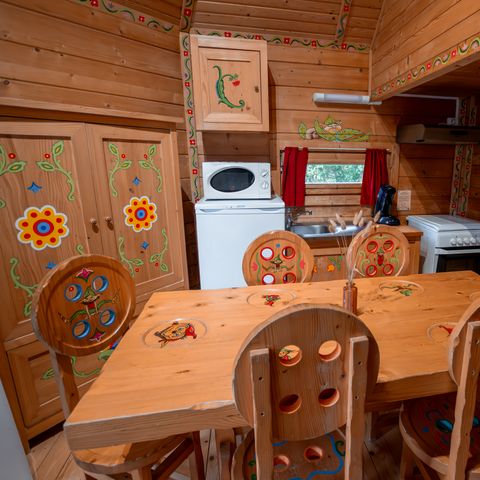 UNUSUAL ACCOMMODATION 6 people - Isba Yurt