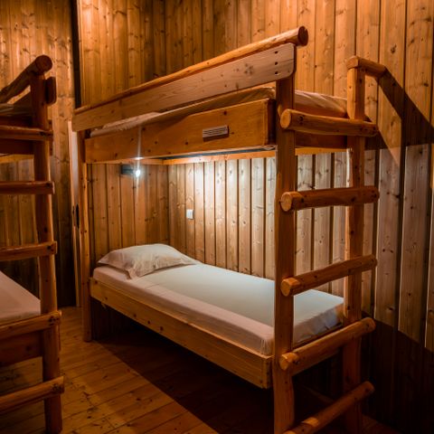 ALOJAMIENTO INUSUAL 10 personas - Castillo entre las ramas