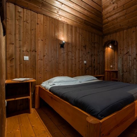 HÉBERGEMENT INSOLITE 10 personnes - Château dans les branches 