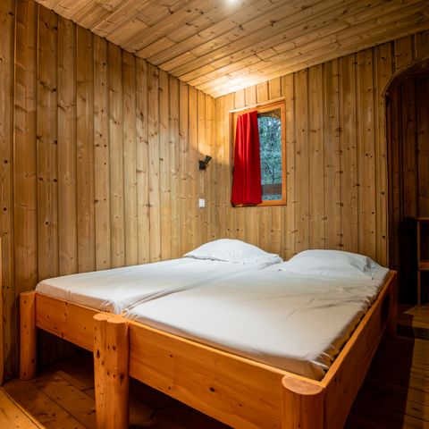 Hébergement 10 personnes - Château dans les branches