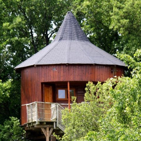 HÉBERGEMENT INSOLITE 6 personnes - Maison dans les branches