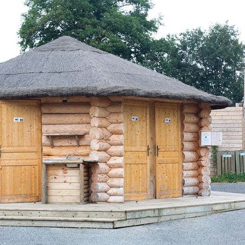 Pitch - Pitch + electricity 10A